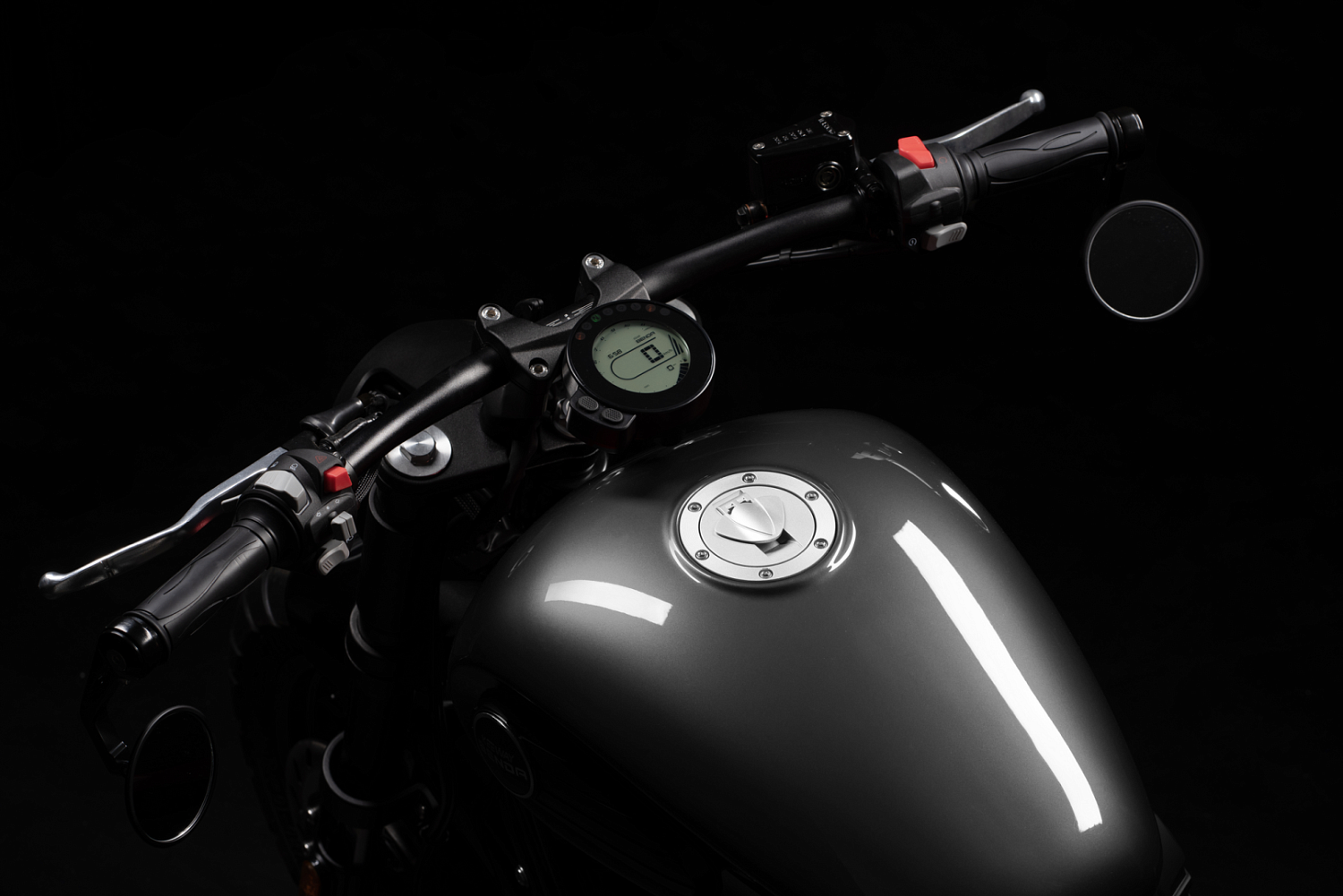 Обзор мотоцикла Keeway V302C Yellow: Дерзкий V-Twin для города